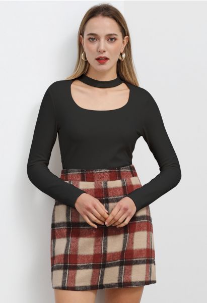 Cut Out Choker Neck Ruched Top in Black