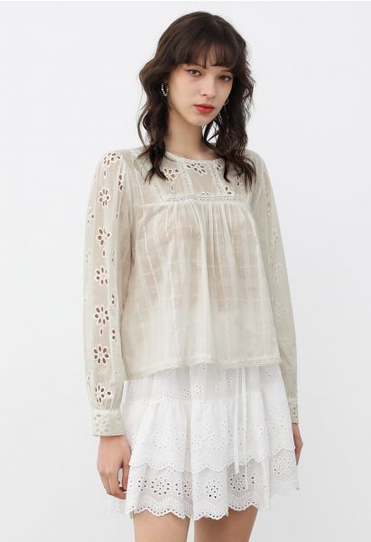 Daisy Eyelet Embroidery Cotton Top in Cream