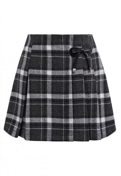 Bowknot Decorated Plaid Mini Skirt in Black