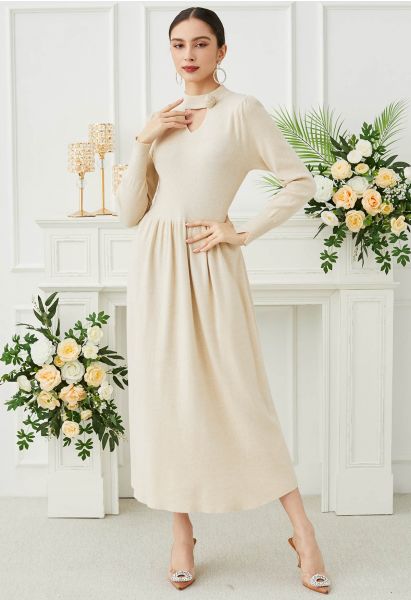 Floral Decor Cut-Out Ribbed Knit Midi Dress in Oatmeal