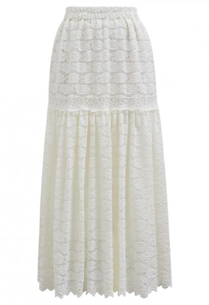 Full Floral Lace Scalloped Hem Maxi Skirt in Cream