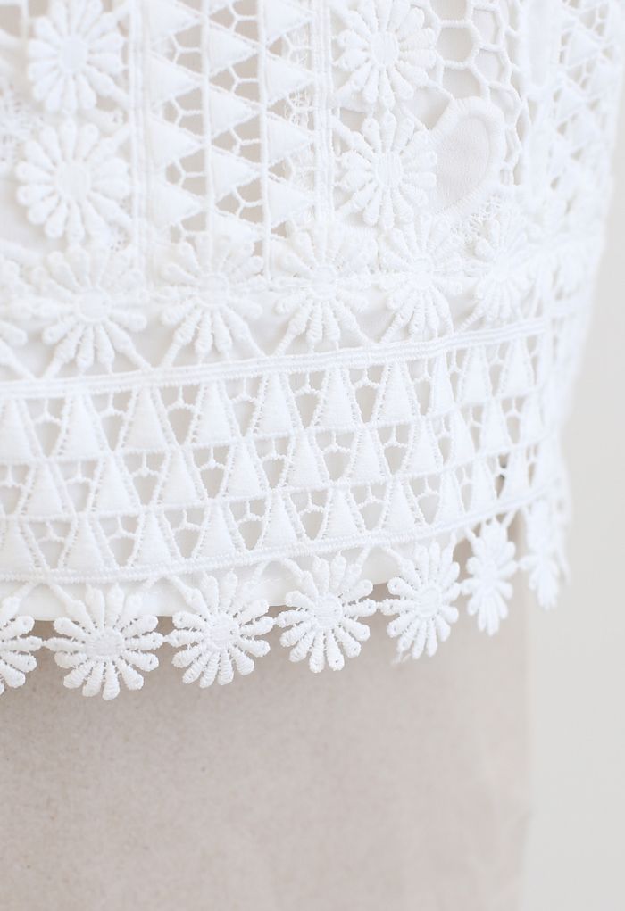 Panelled Sunflower Crochet Crop Top in White
