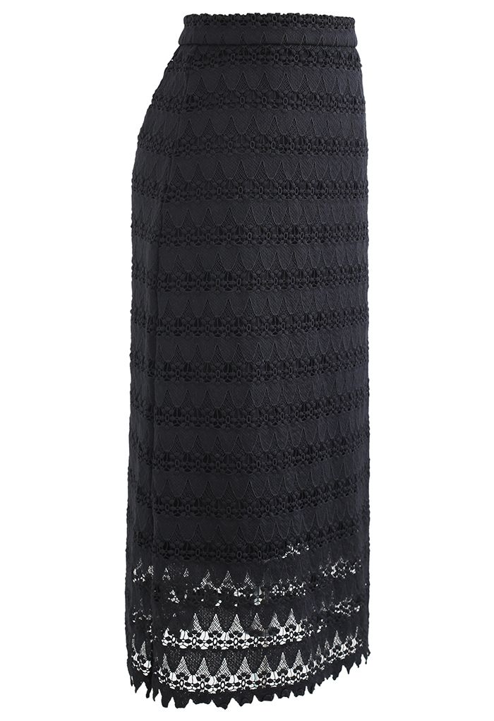 Scrolled Hem Full Crochet Pencil Skirt in Black