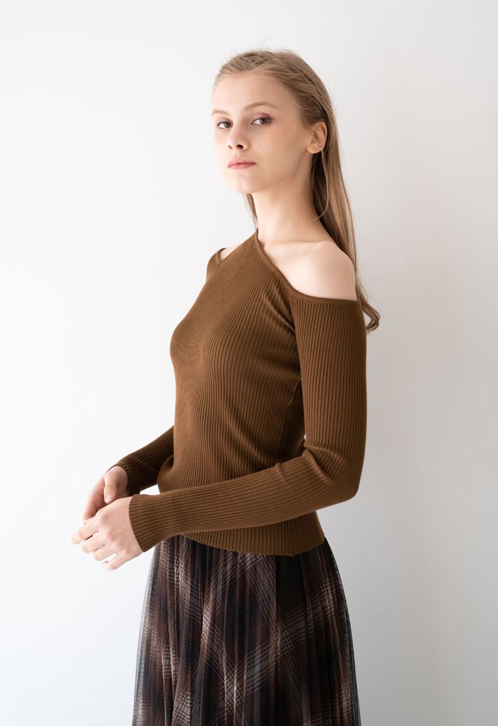 Asymmetric Cut Out Cold-Shoulder Fitted Knit Top in Brown