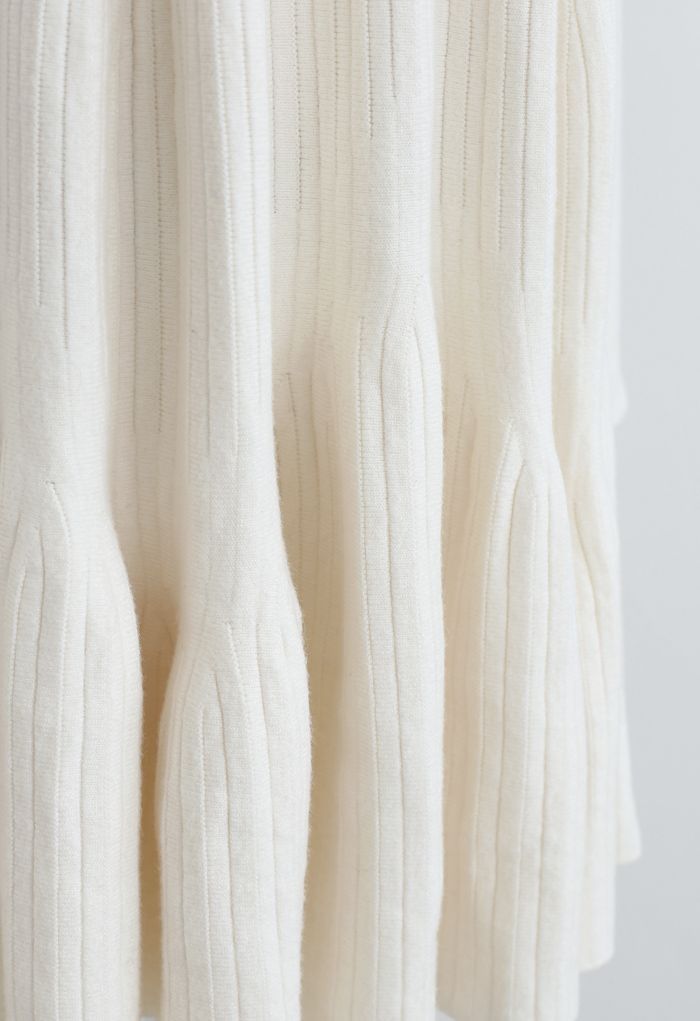 Frilling Hem Round Neck Knit Dress in Cream