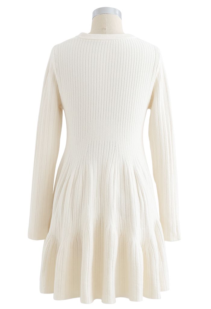 Frilling Hem Round Neck Knit Dress in Cream