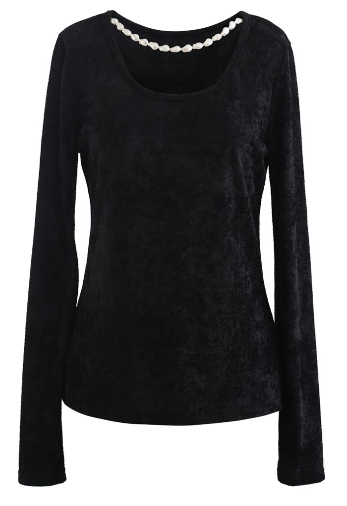 Necklace Fuzzy Long-Sleeve Top in Black
