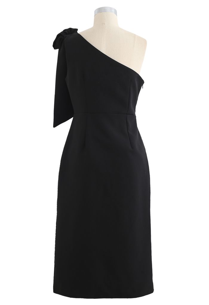Bow Strap Oblique Slit Shift Dress in Black