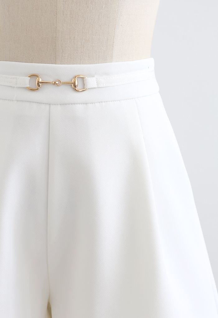 Horsebit Side Pockets Shorts in White