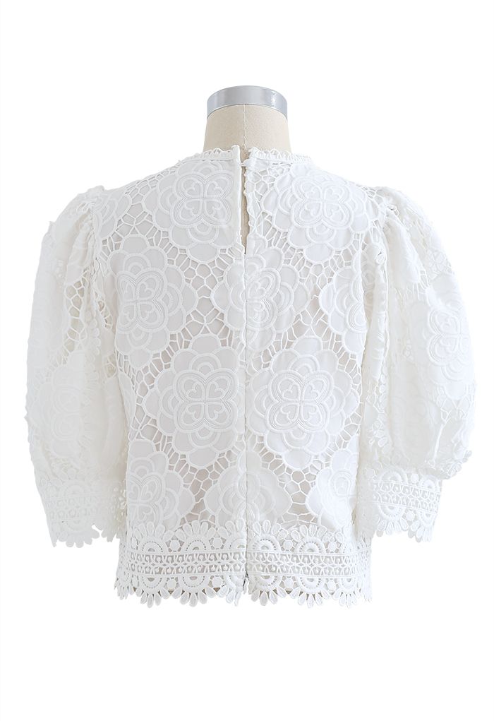 Blooming Flowers Crochet Bubble Sleeves Top in White