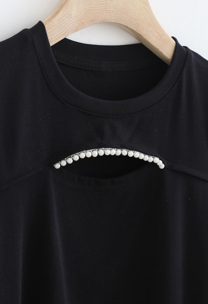 Front Cutout Pearls Fitted T-Shirt in Black