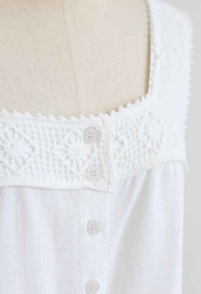 Crochet Diamond Buttoned Crop Tank Top in White