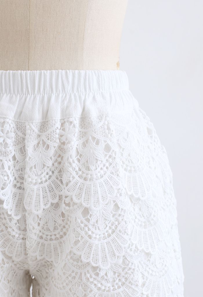 Scallop Crochet Overlay Shorts in White