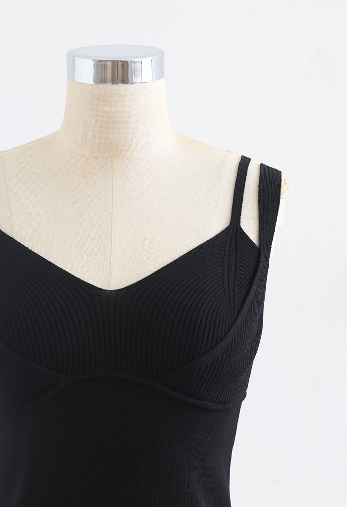 Fake Two-Piece Fitted Knit Tank Top in Black