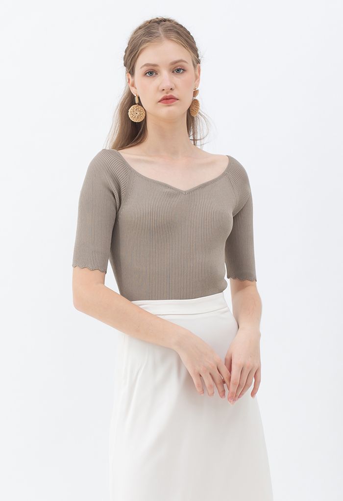 Sweetheart Neck Fitted Knit Top in Taupe