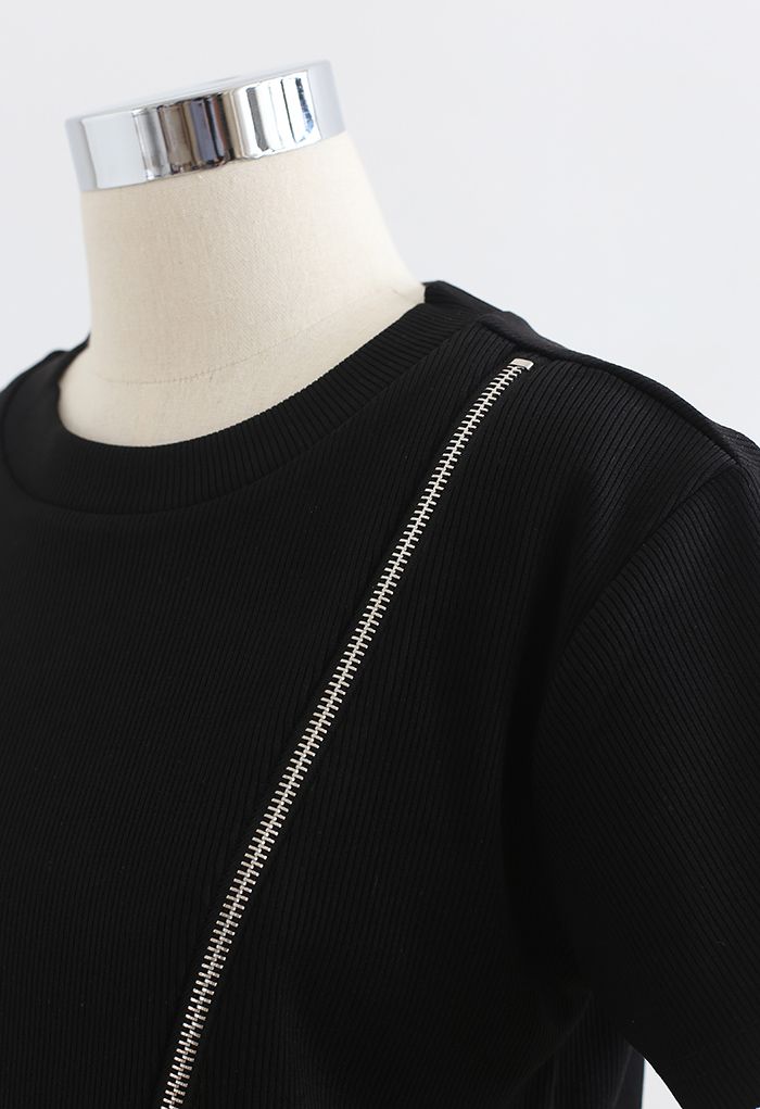 Slant Zipper Front Crop Top in Black