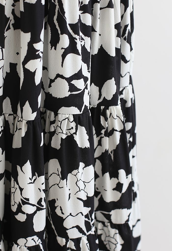 Flowery Sketch Frilling Maxi Skirt in Black