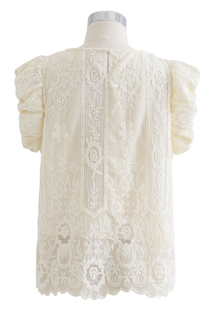 Embroidered Floral Short Sleeve Top in Cream