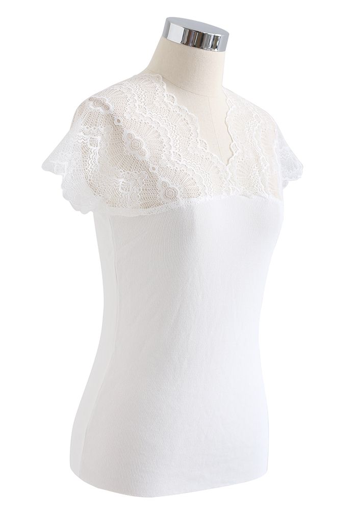 V-Neck Lacy Spliced Knit Top in White