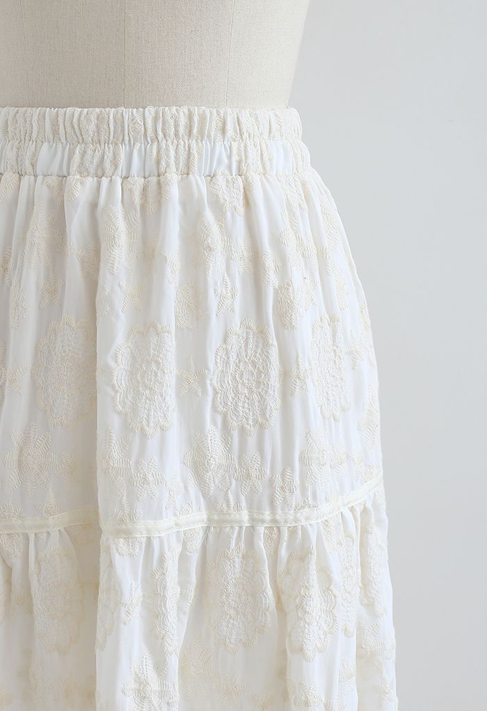 Embroidered Flower Scalloped Skirt in Ivory