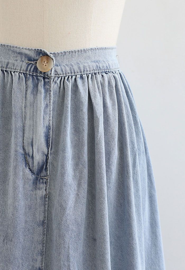 Elastic Back Waist A-Line Denim Skirt in Washed Blue