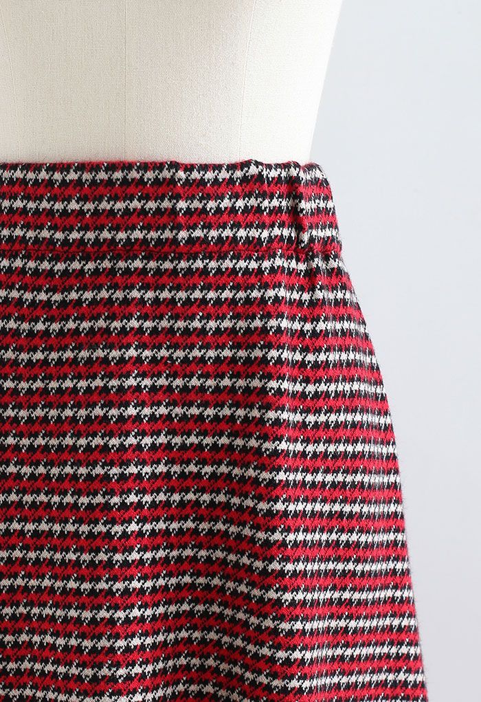 Houndstooth Fringed Hem Knit Midi Skirt in Red