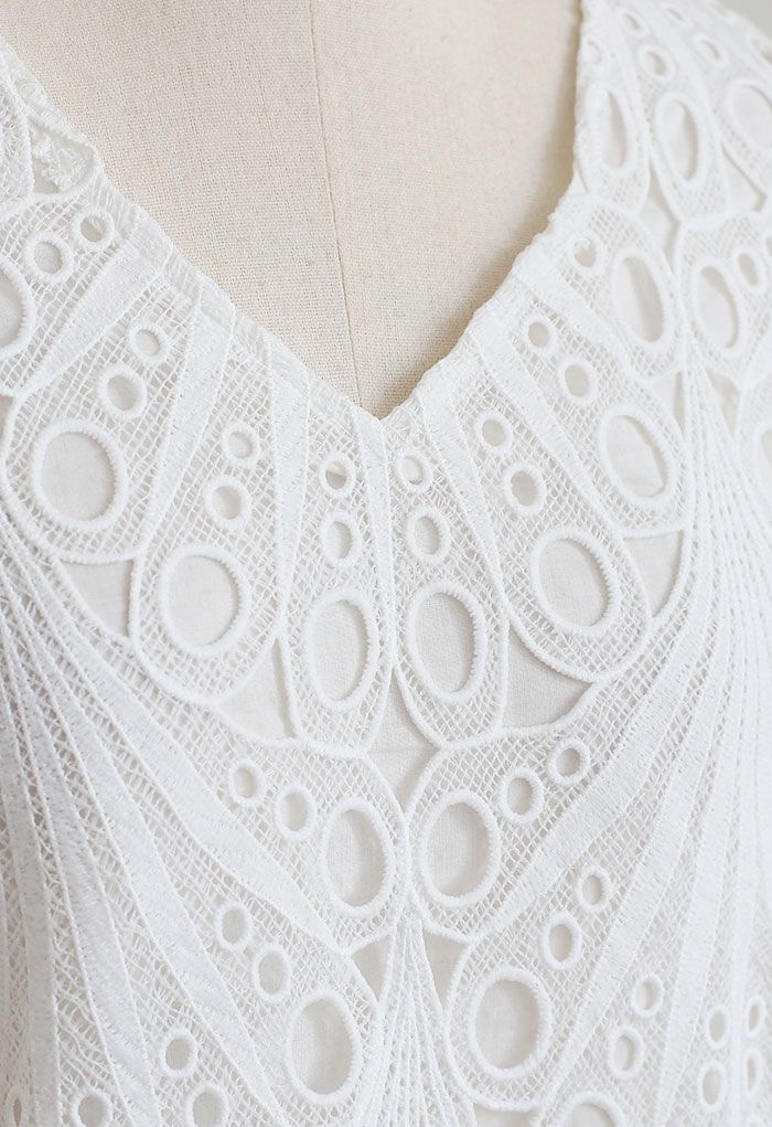 White Scalloped Hollow Out Lace Top