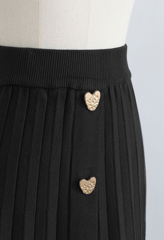 Golden Heart Decorated Pleated Knit Skirt in Black