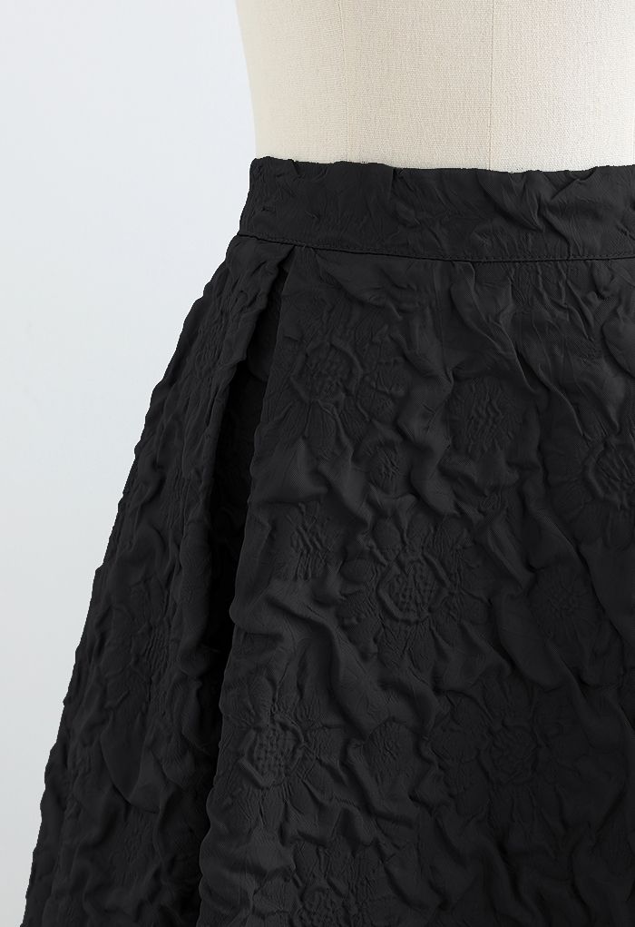Sunflower Embossed Pleated Midi Skirt in Black