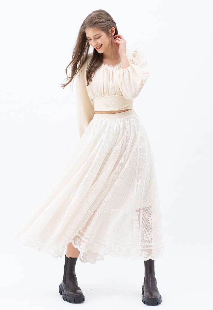 Floral Lace Scalloped Hem Maxi Skirt in Cream