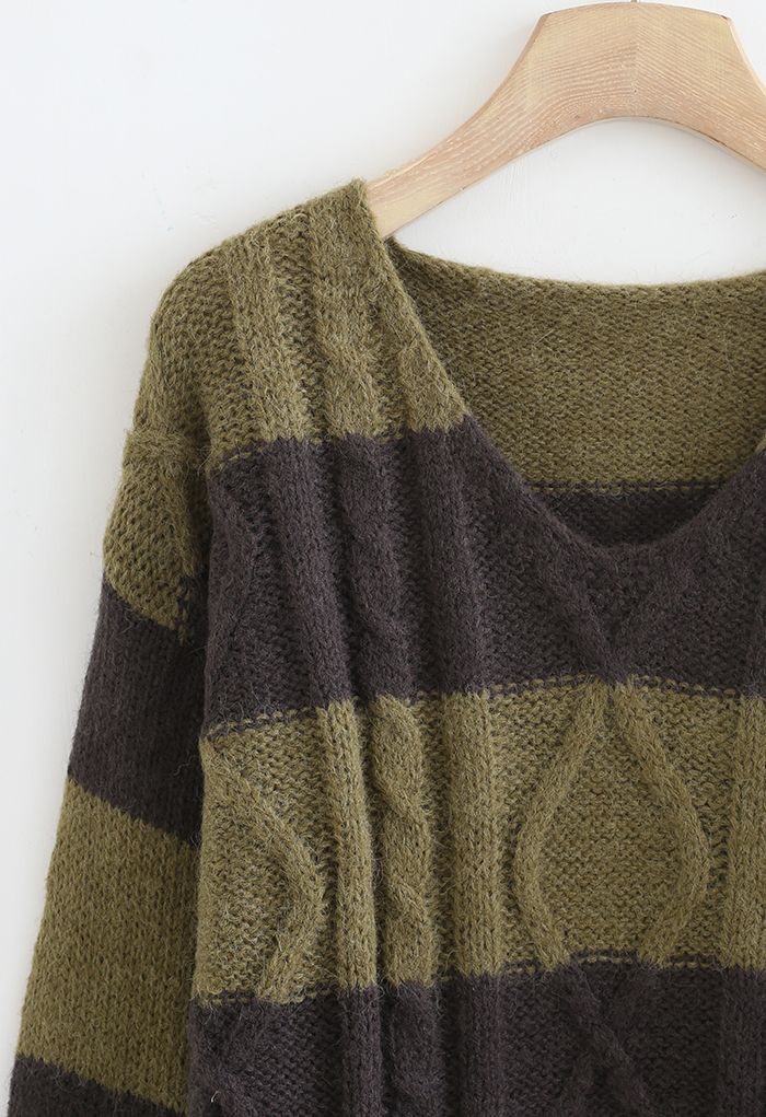 Color Blocked V-Neck Cable Knit Sweater in Olive