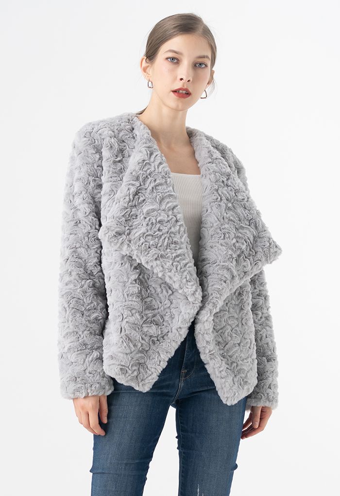 Wide Lapel Snug Faux Fur Coat in Grey