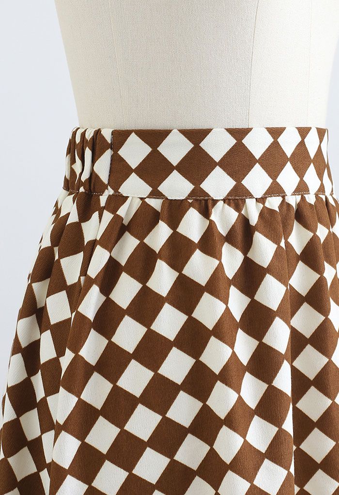 Contrasted Diamond Pattern Midi Skirt in Brown