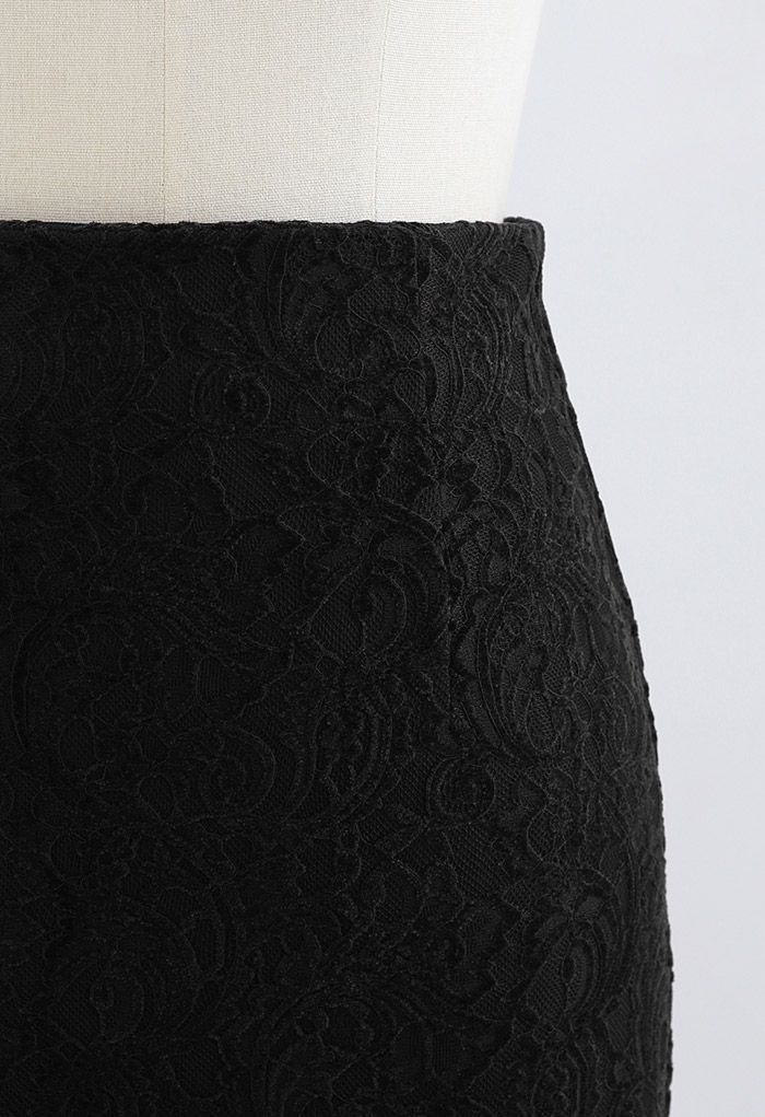 Baroque Velvet Lace Flared Pencil Skirt in Black