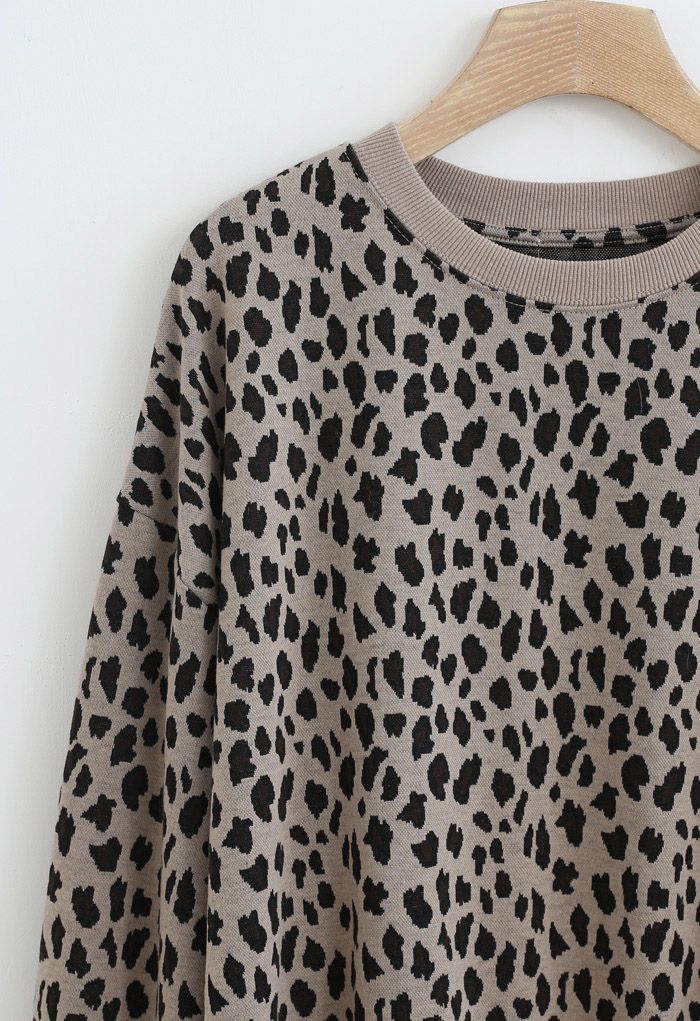 Leopard Print Round Neck Sweatshirt in Tan