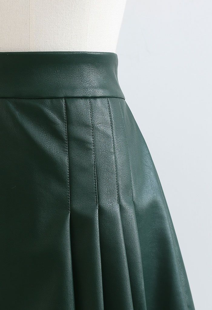 Faux Leather Pleated Detail Mini Skirt in Dark Green