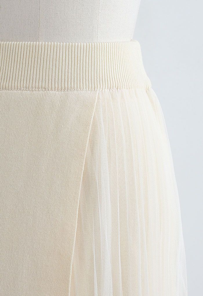 Mesh Spliced Flap Knit Midi Skirt in Cream
