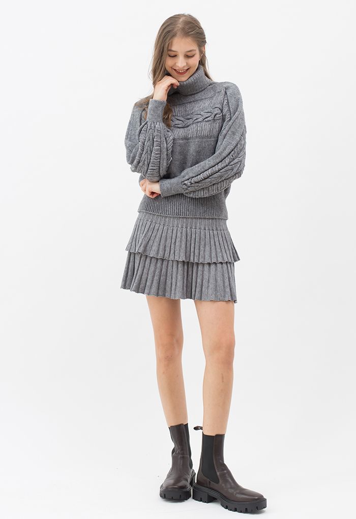 Tiered Pleated Knit Mini Skirt in Grey