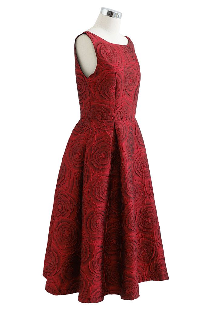 Rose Field Embossed Sleeveless Flare Dress in Burgundy
