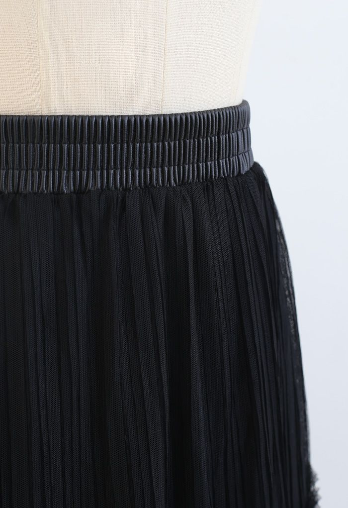 Soft Mesh Ruffle Detail Pleated Skirt in Black