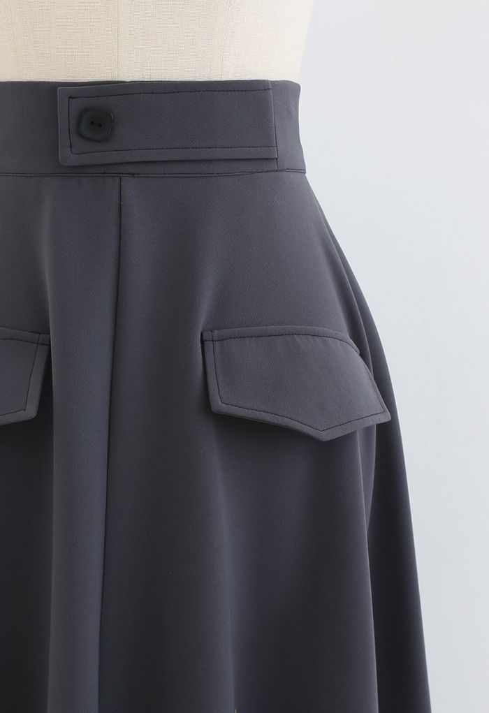 Dual Fake Pockets Buttoned Flare Skirt in Grey