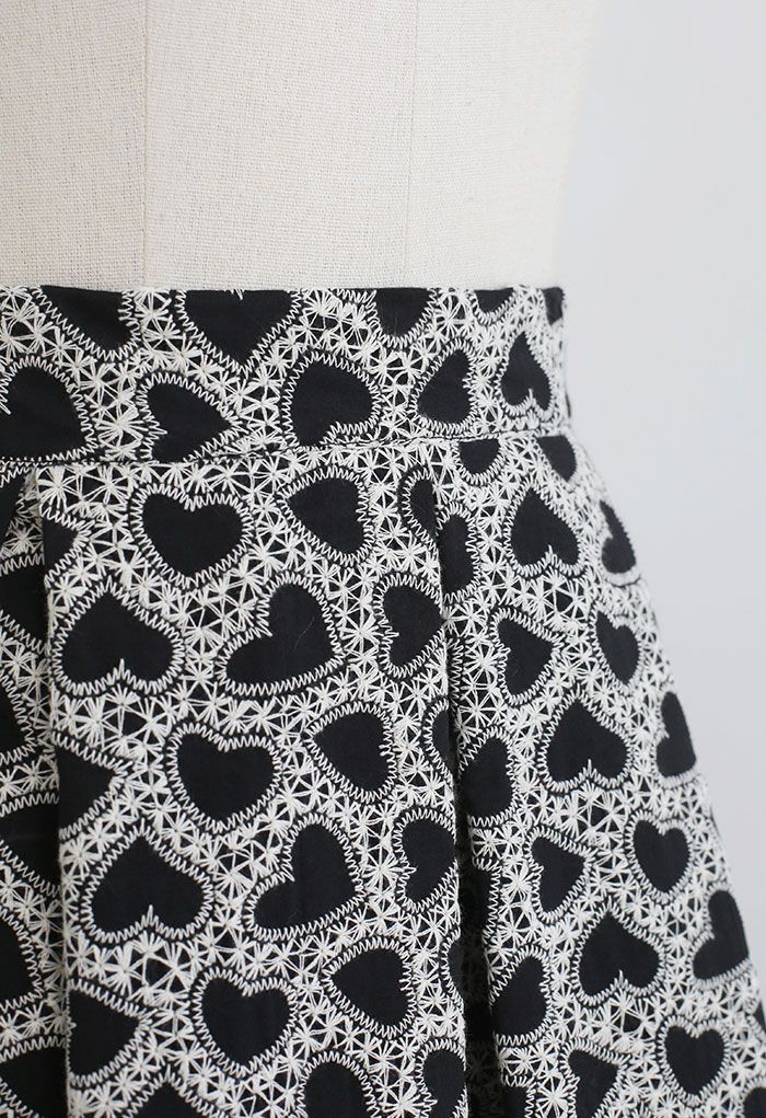Black Heart Embroidered Pleated Mini Skirt