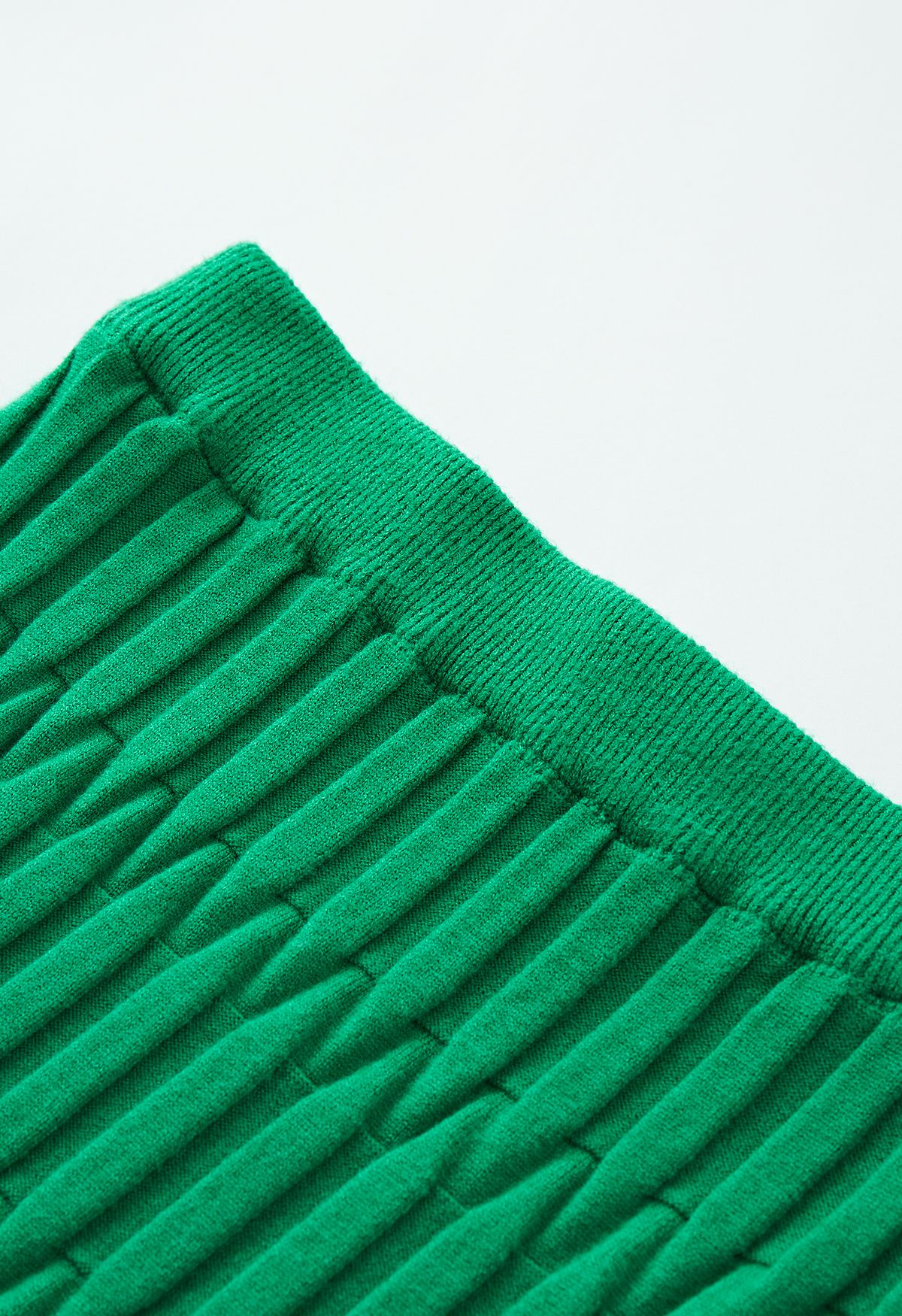 Embossed Texture Knit Pencil Skirt in Green