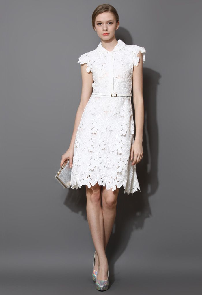 白色鏤空花紋無袖中裙