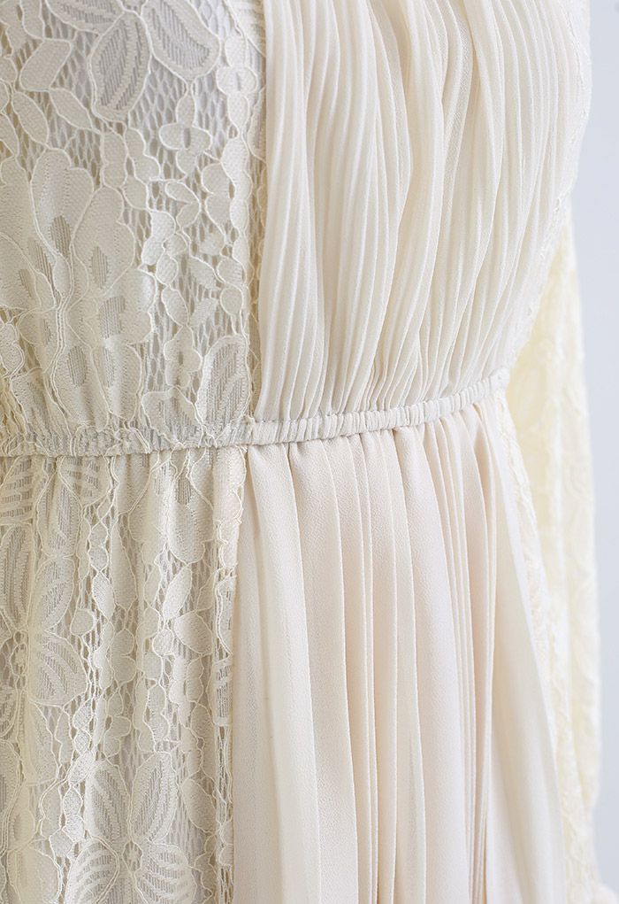 Floral Lace Splice Pleated Midi Dress in Cream