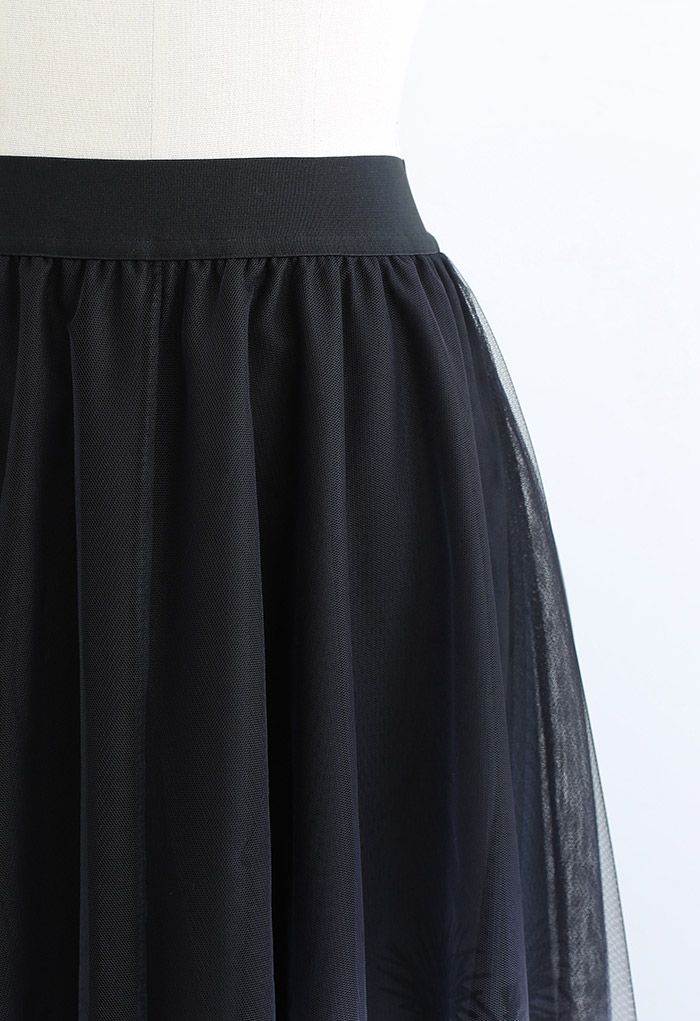 Plant Shadow Gradient Mesh Maxi Skirt in Black
