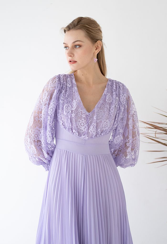 V-Neck Lace Spliced Pleated Maxi Dress in Lilac