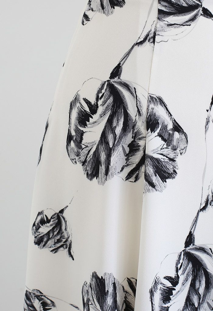 Floral Sketch Seam Detailing Flare Midi Skirt in Ivory