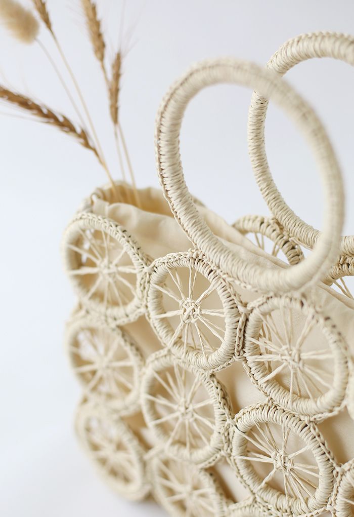 Wheel Shaped Woven Straw Handbag in Cream