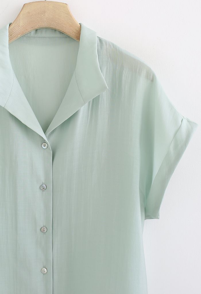 Basic Short Sleeve Button Down Shirt in Pea Green